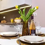 Lägenhet Lea In Park